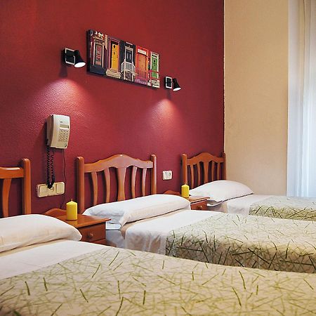 Hostal Fuencarral Kryse Мадрид Екстериор снимка