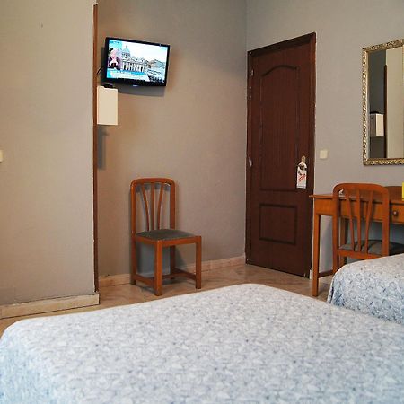 Hostal Fuencarral Kryse Мадрид Екстериор снимка