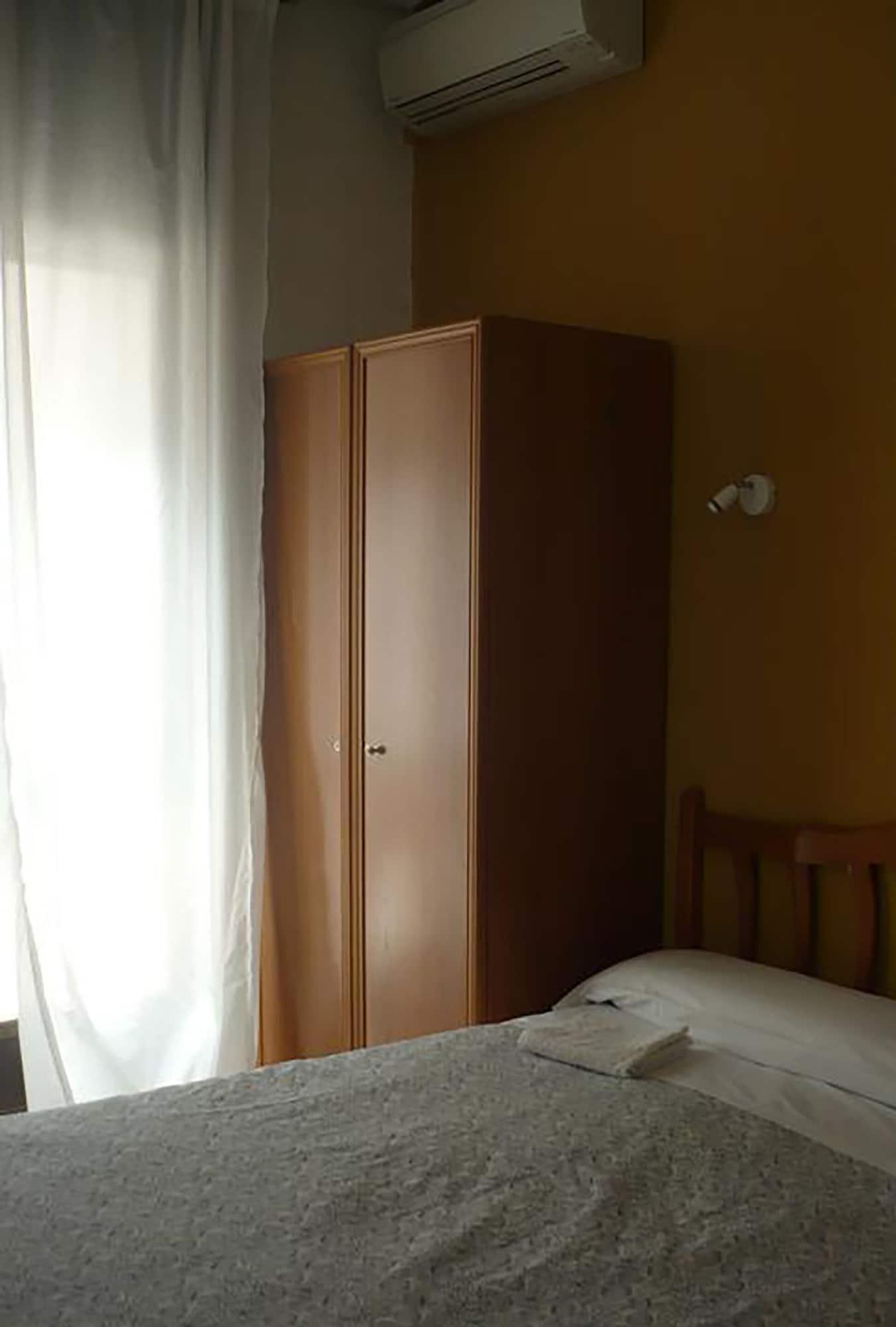 Hostal Fuencarral Kryse Мадрид Екстериор снимка