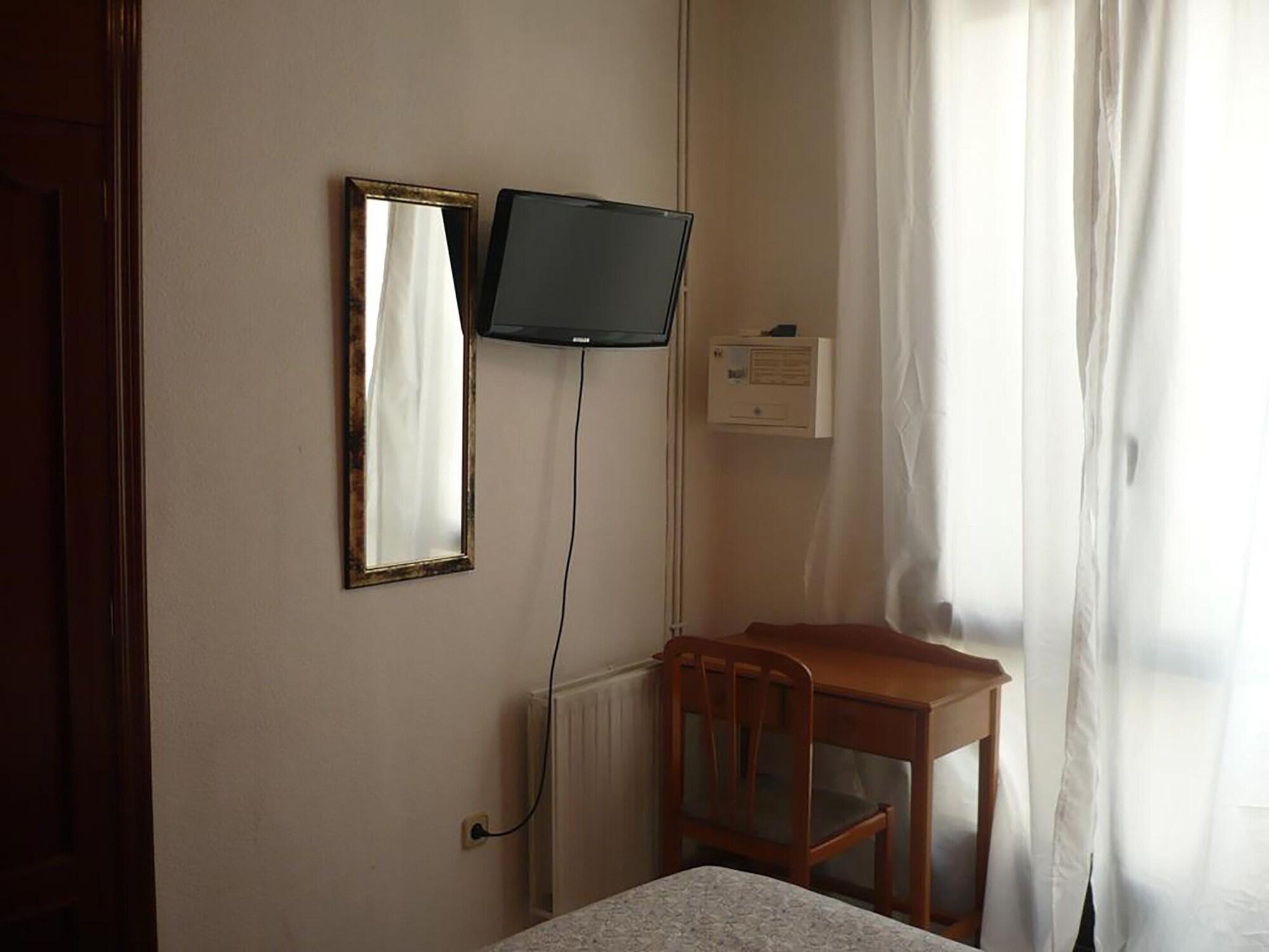 Hostal Fuencarral Kryse Мадрид Екстериор снимка