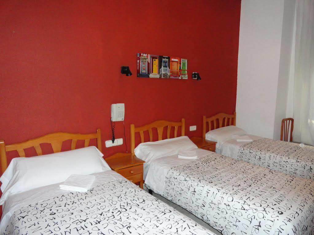 Hostal Fuencarral Kryse Мадрид Екстериор снимка
